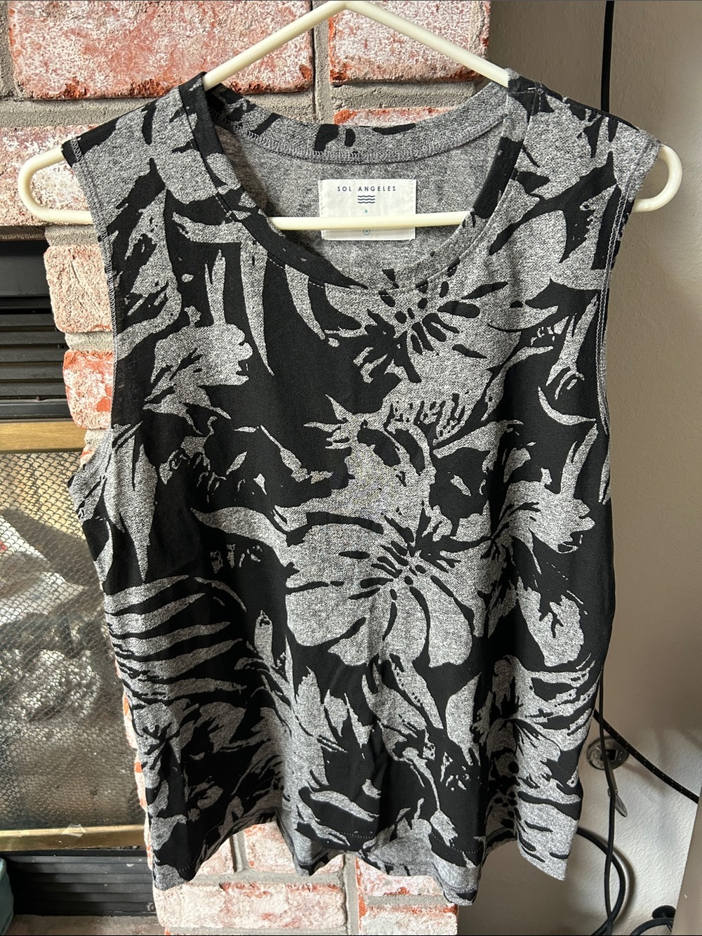 NWOT Sol Angeles‎ x Anthropologie Palm Tropical Printed Muscle Tank Size M